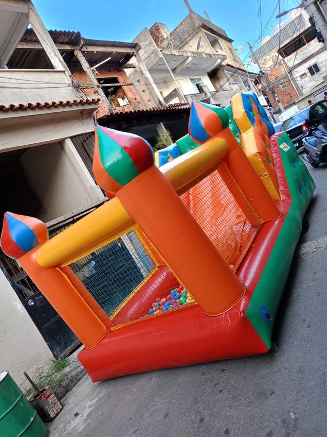 Aluguel de Mini Tobogã com Piscina de Bolinhas para festa no Rio de Janeiro